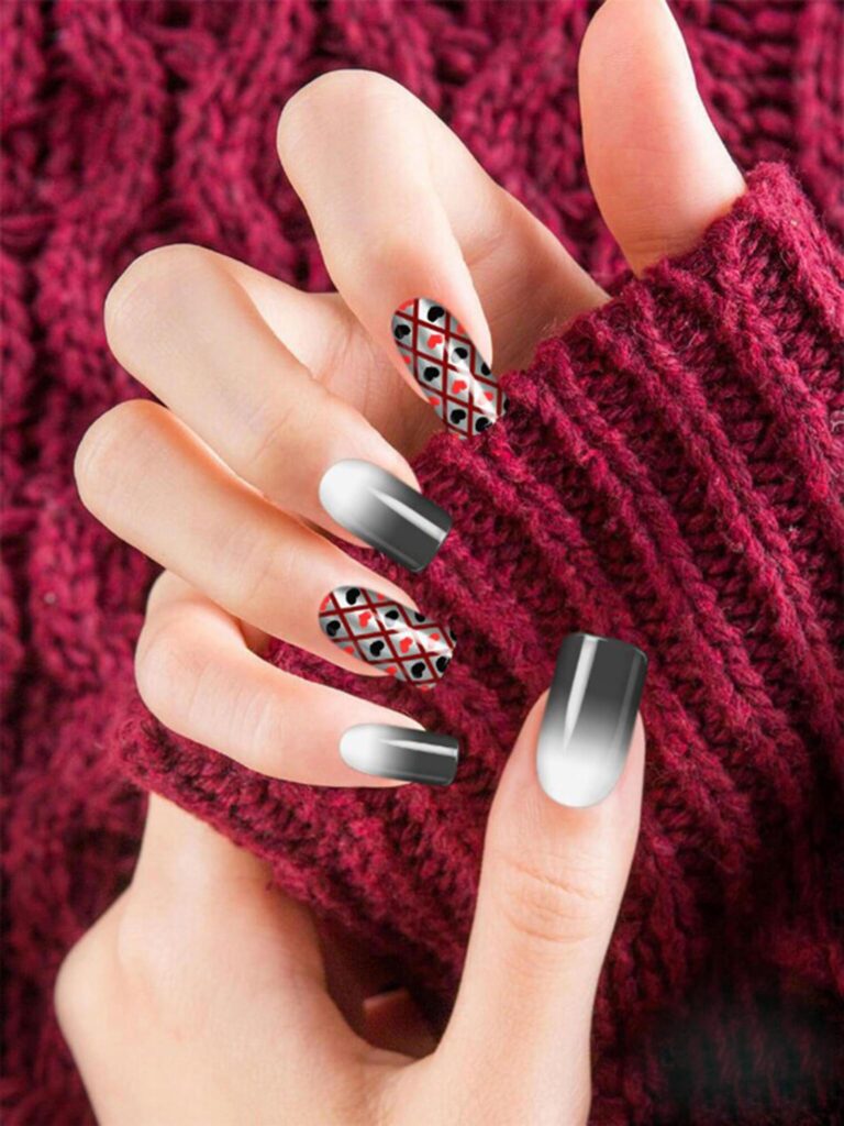 Geometric French Tip Nail Designs