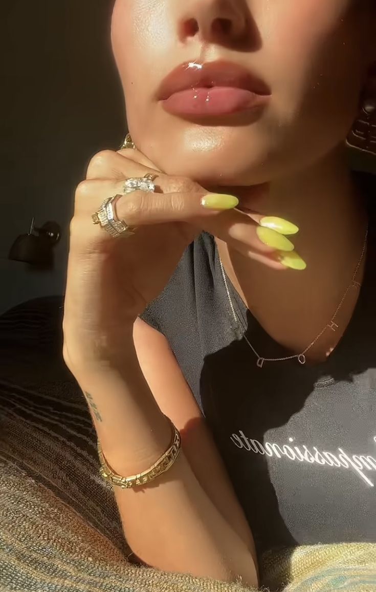 Hailey Bieber Yellow Lime Nails