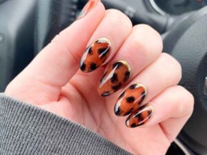 Tortoiseshell Gel Nail Designs